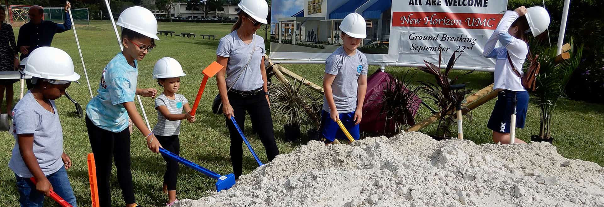 New Horizon kids help break ground in 2020. (NHSWR photo)
